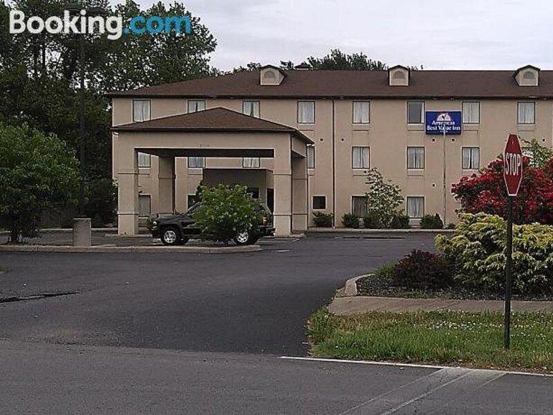 Americas Best Value Inn Louisville Exterior photo