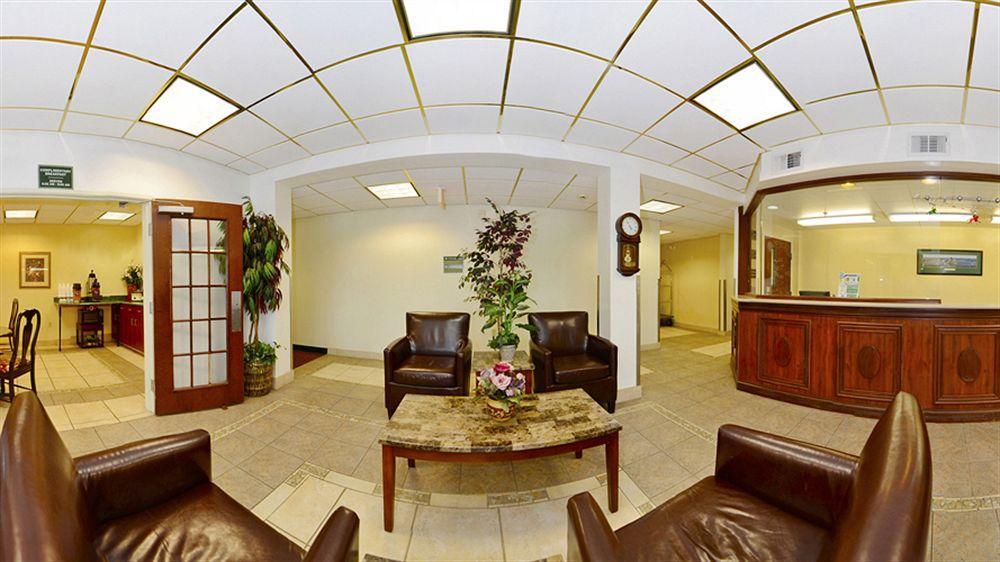 Americas Best Value Inn Louisville Exterior photo