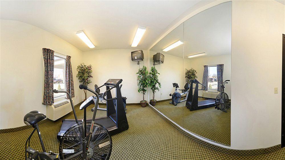 Americas Best Value Inn Louisville Exterior photo
