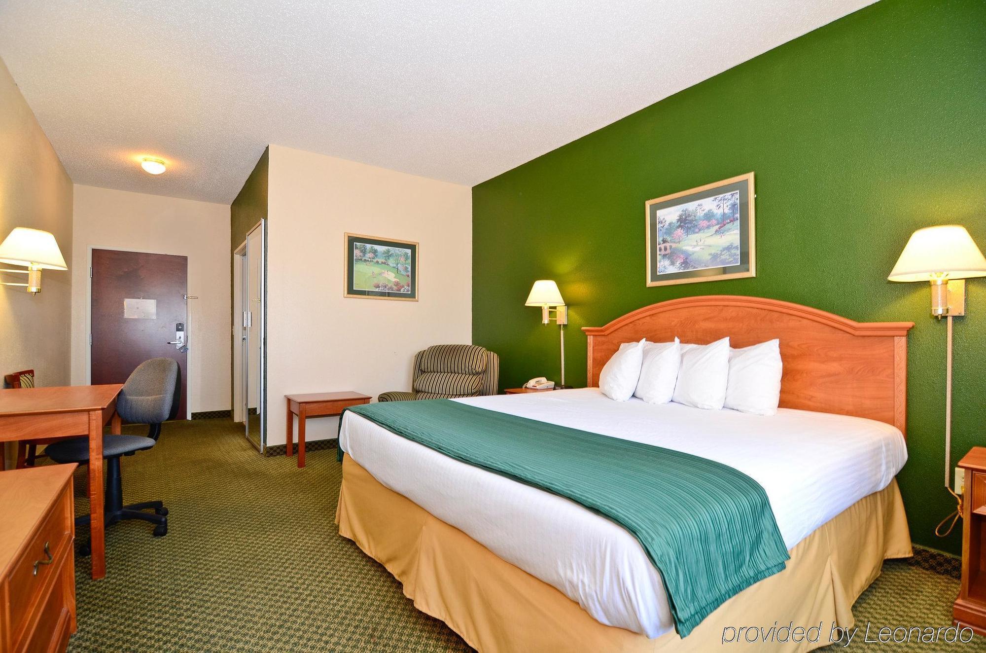 Americas Best Value Inn Louisville Exterior photo