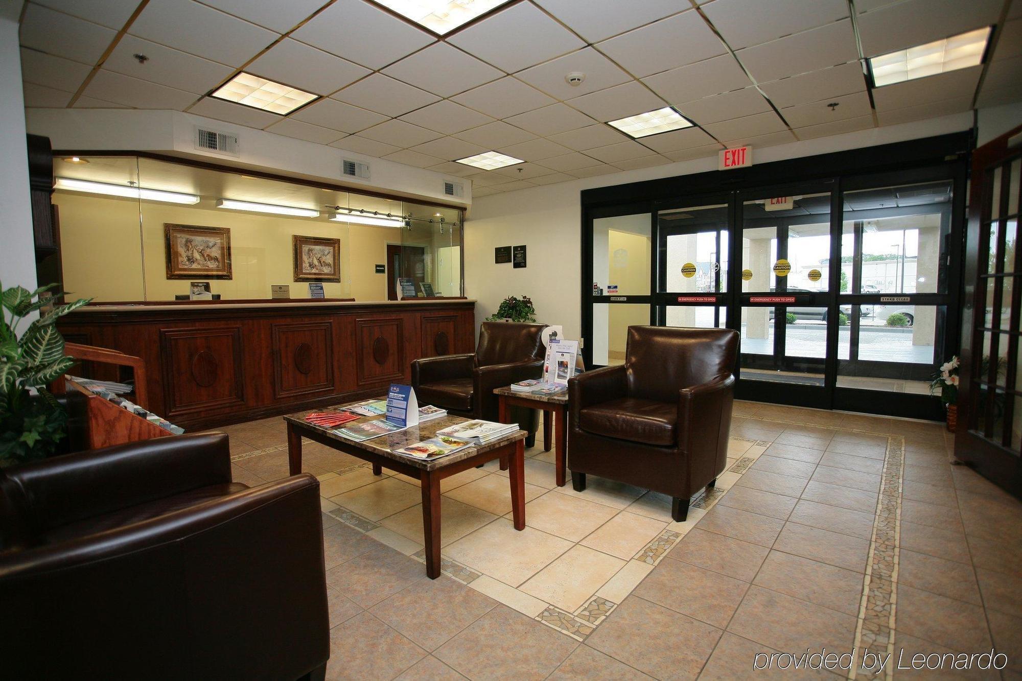 Americas Best Value Inn Louisville Exterior photo