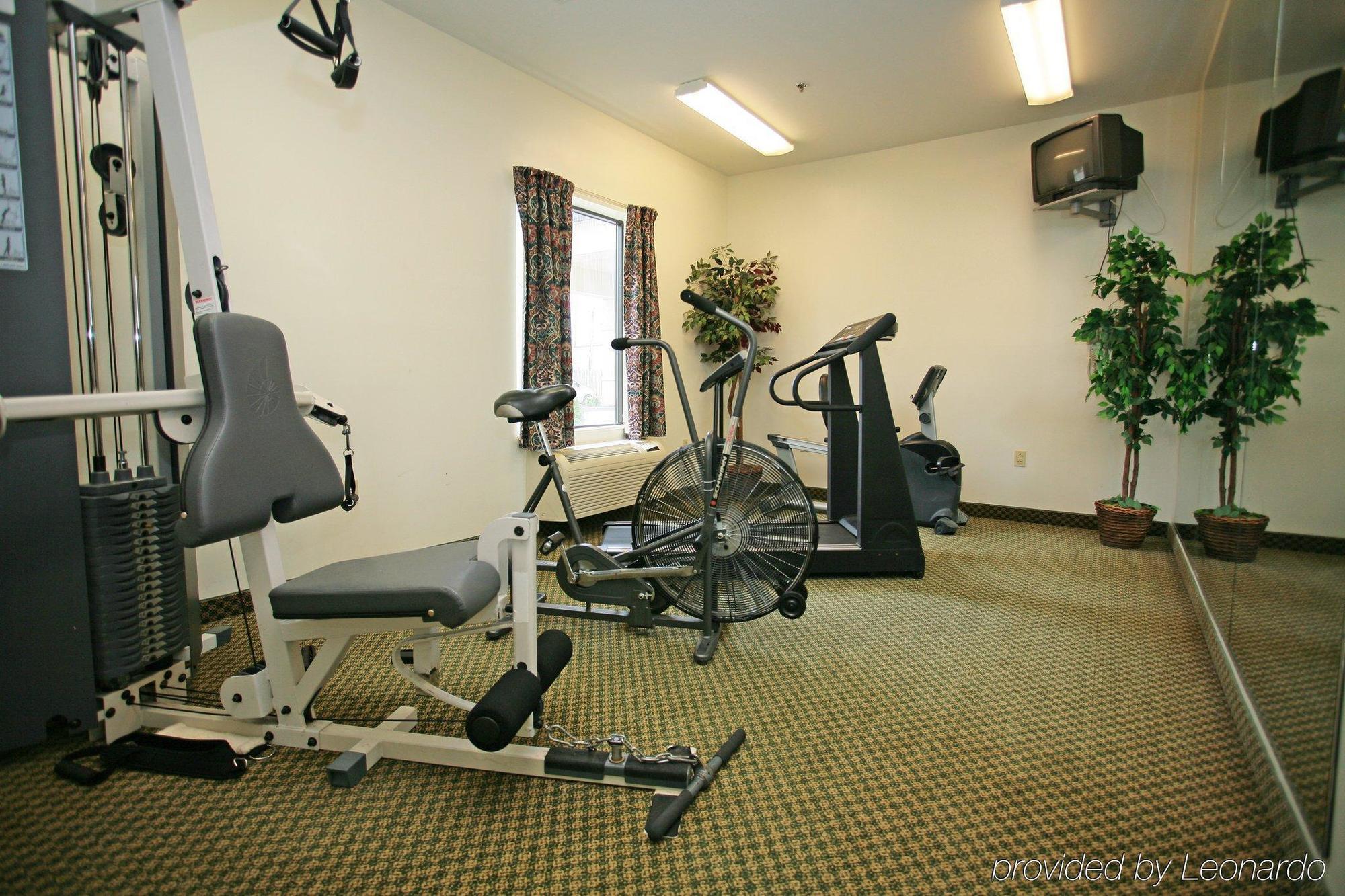 Americas Best Value Inn Louisville Exterior photo