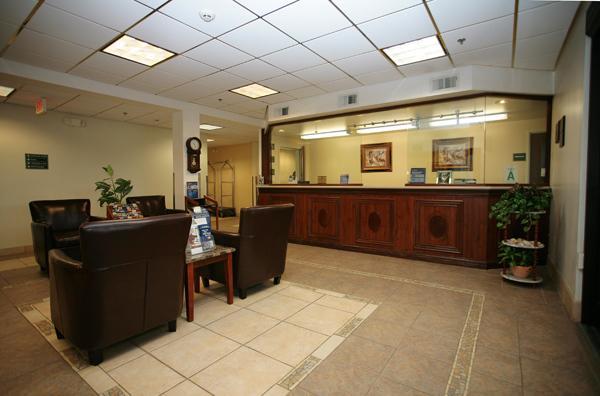 Americas Best Value Inn Louisville Exterior photo