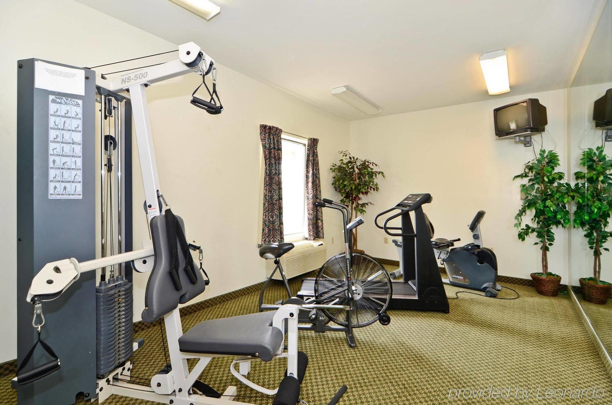 Americas Best Value Inn Louisville Exterior photo